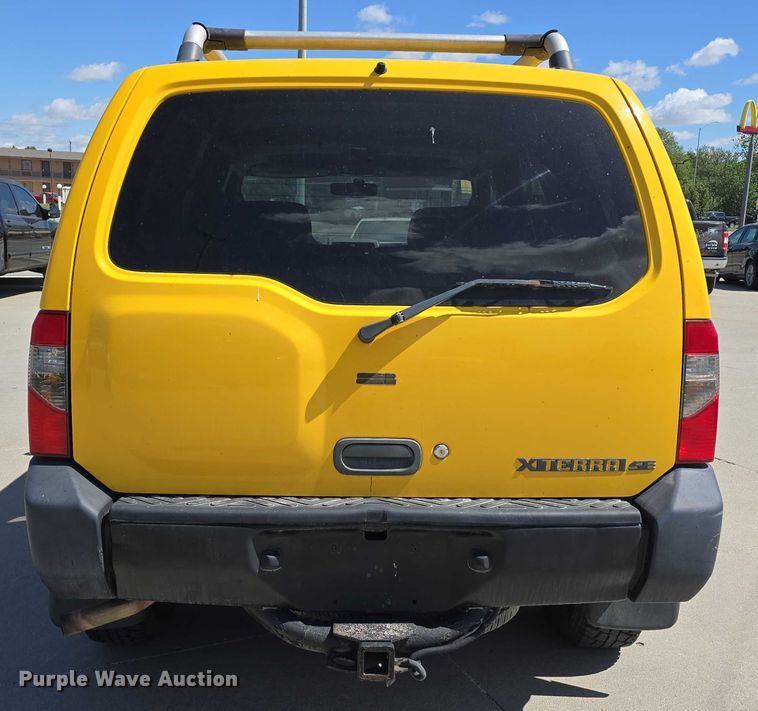 image for item EH8962 2001 Nissan XTerra SE SUV