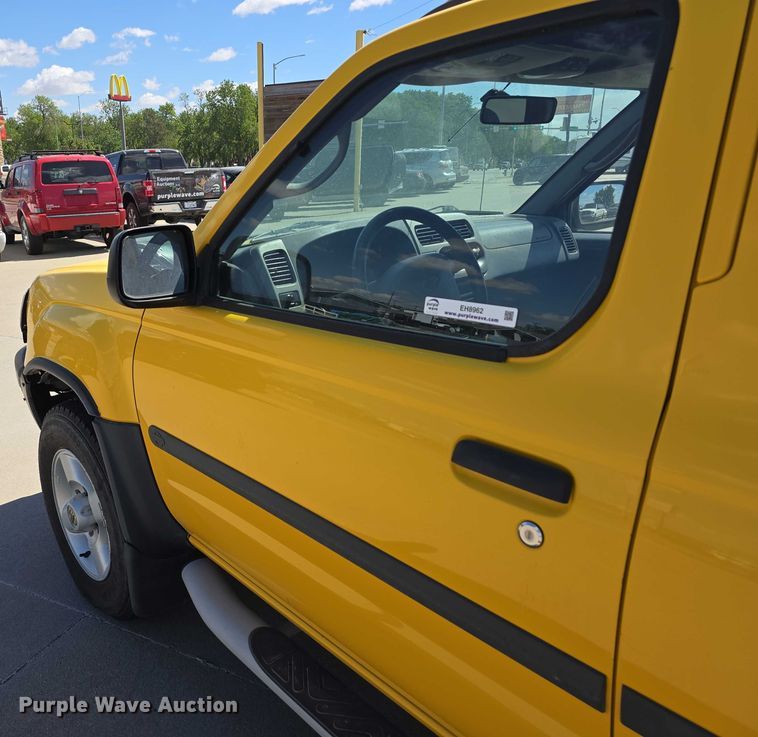 image for item EH8962 2001 Nissan XTerra SE SUV