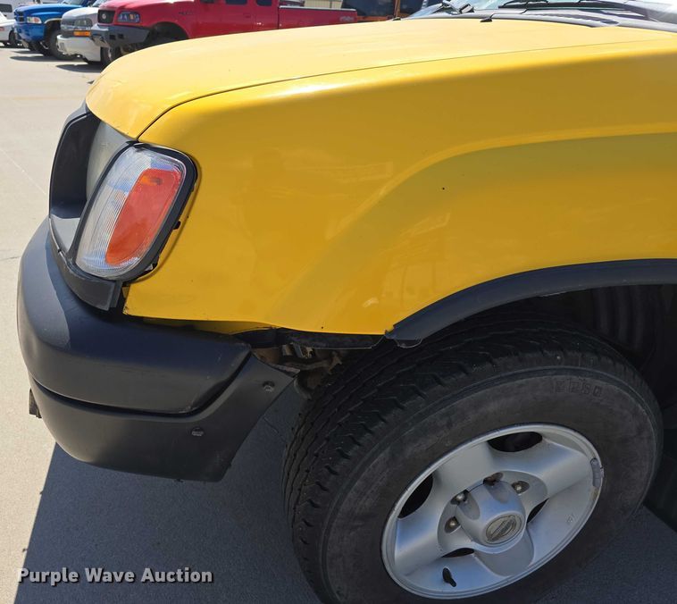 image for item EH8962 2001 Nissan XTerra SE SUV