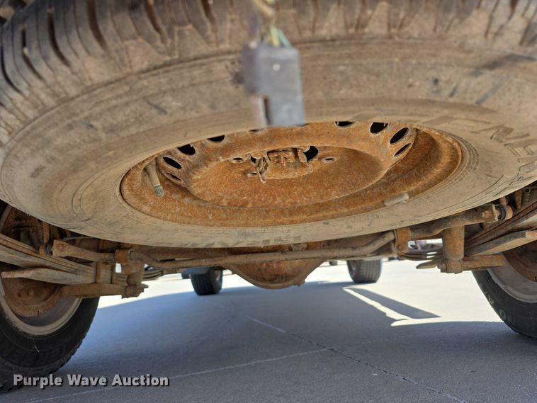 image for item EH8962 2001 Nissan XTerra SE SUV