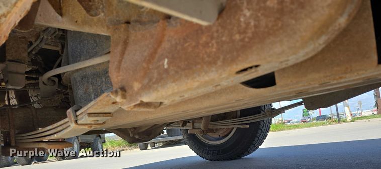 image for item EH8962 2001 Nissan XTerra SE SUV