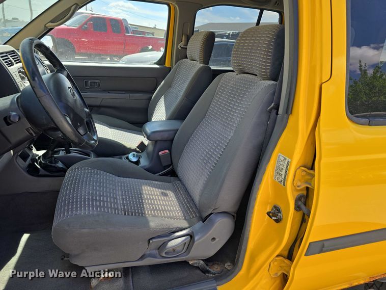 image for item EH8962 2001 Nissan XTerra SE SUV