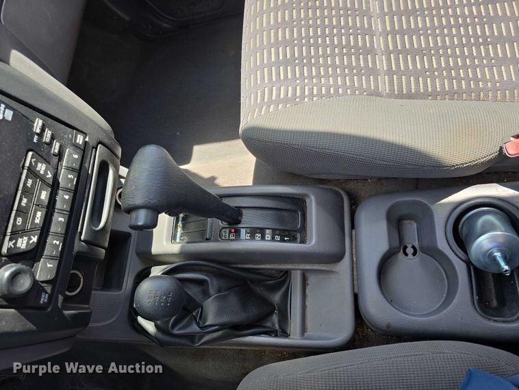 image for item EH8962 2001 Nissan XTerra SE SUV