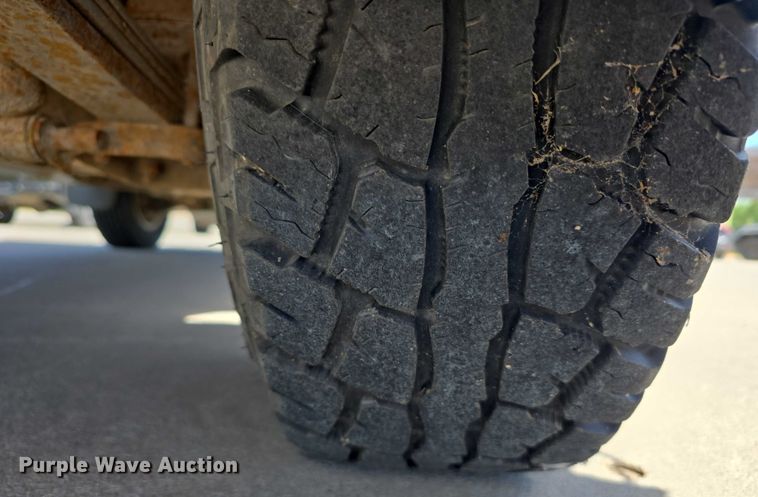 image for item EH8962 2001 Nissan XTerra SE SUV