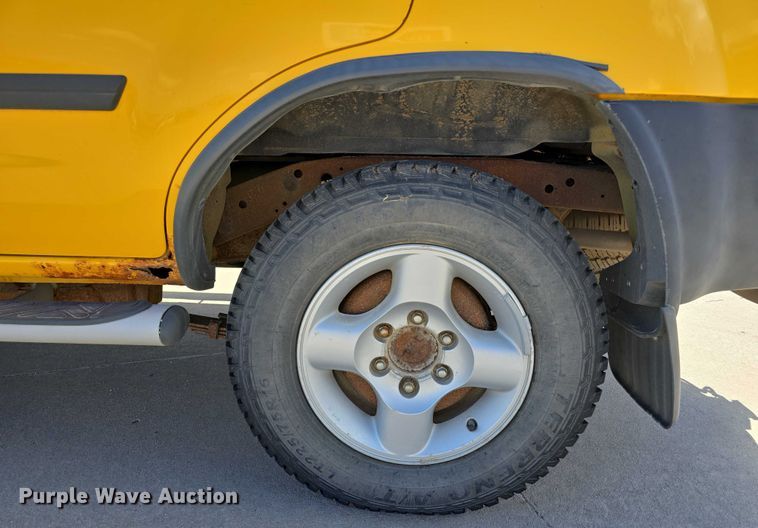 image for item EH8962 2001 Nissan XTerra SE SUV