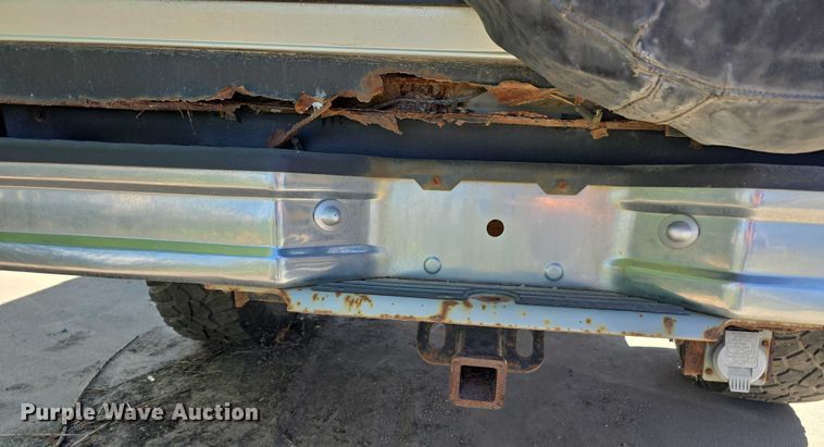 image for item EH8963 1996 Ford Bronco XLT SUV