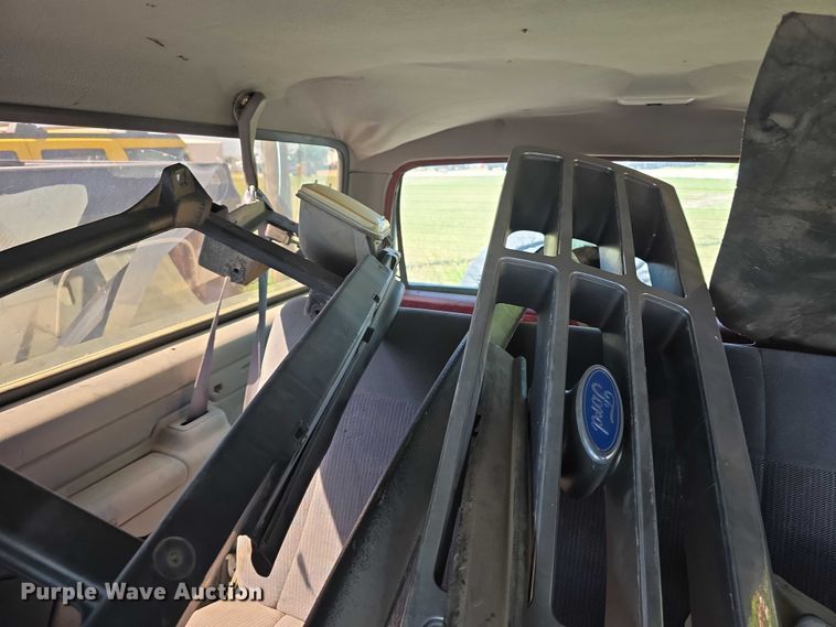 image for item EH8963 1996 Ford Bronco XLT SUV