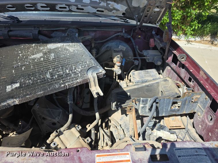 image for item EH8963 1996 Ford Bronco XLT SUV