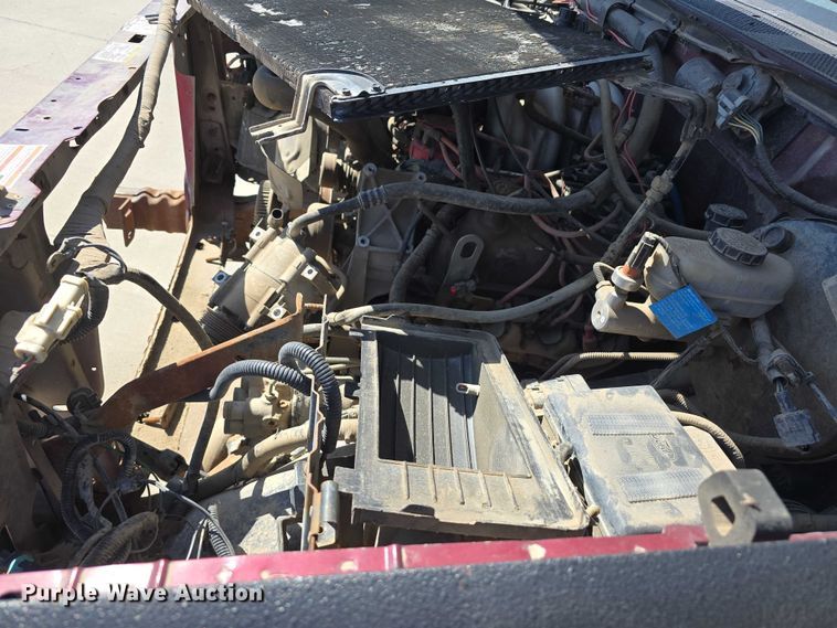 image for item EH8963 1996 Ford Bronco XLT SUV