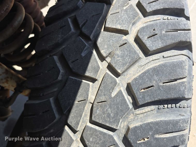 image for item EH8963 1996 Ford Bronco XLT SUV