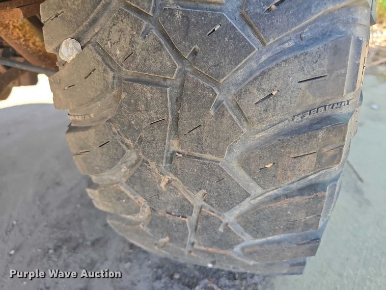 image for item EH8963 1996 Ford Bronco XLT SUV