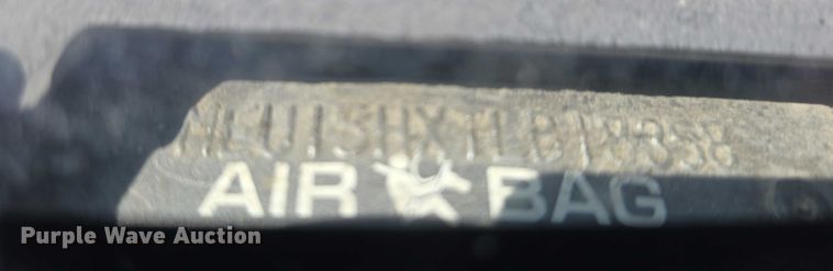 image for item EH8963 1996 Ford Bronco XLT SUV