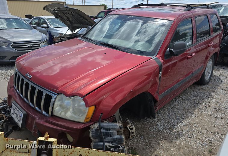image for item EH8964 2006 Jeep Grand Cherokee Laredo SUV