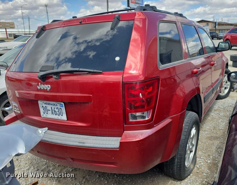 image for item EH8964 2006 Jeep Grand Cherokee Laredo SUV