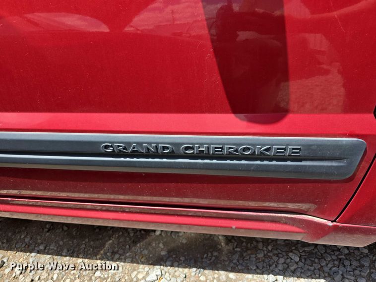 image for item EH8964 2006 Jeep Grand Cherokee Laredo SUV