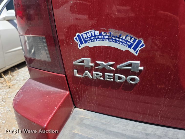 image for item EH8964 2006 Jeep Grand Cherokee Laredo SUV