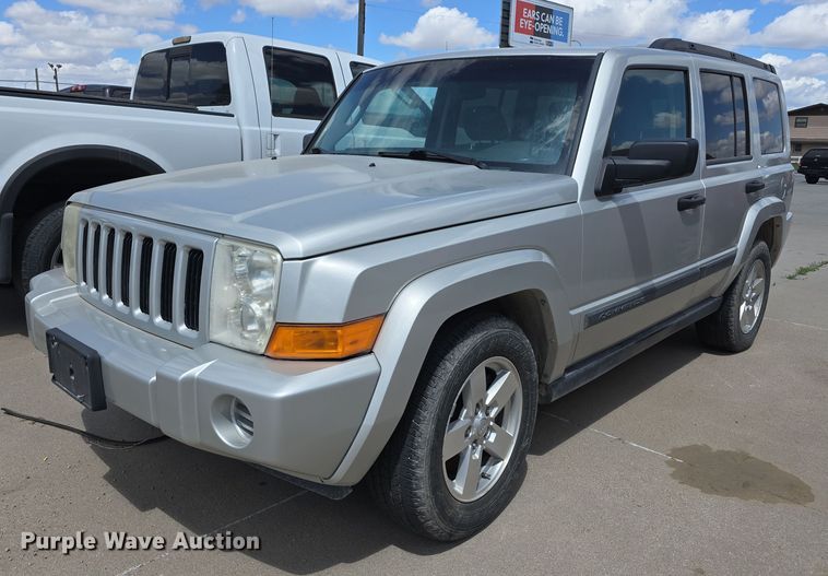 image for item EH8968 2006 Jeep Commander SUV