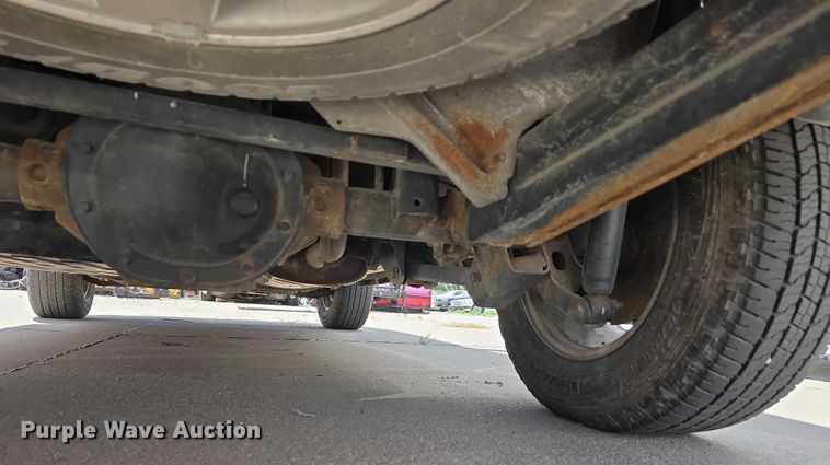 image for item EH8968 2006 Jeep Commander SUV