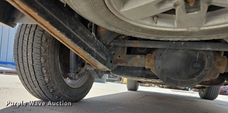 image for item EH8968 2006 Jeep Commander SUV