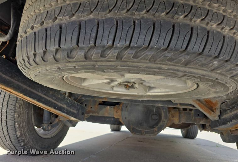 image for item EH8968 2006 Jeep Commander SUV