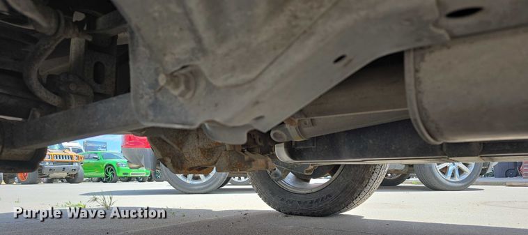 image for item EH8968 2006 Jeep Commander SUV