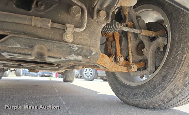 image for item EH8968 2006 Jeep Commander SUV