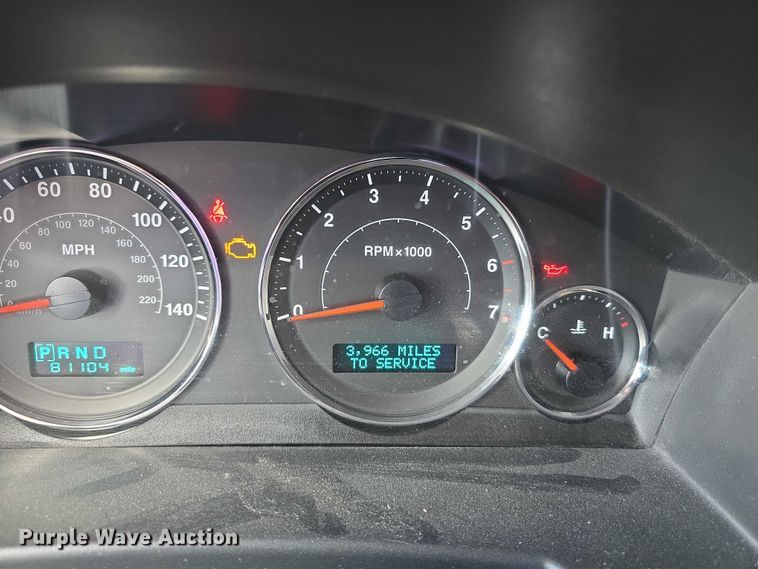 image for item EH8968 2006 Jeep Commander SUV