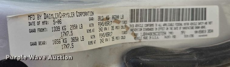 image for item EH8968 2006 Jeep Commander SUV