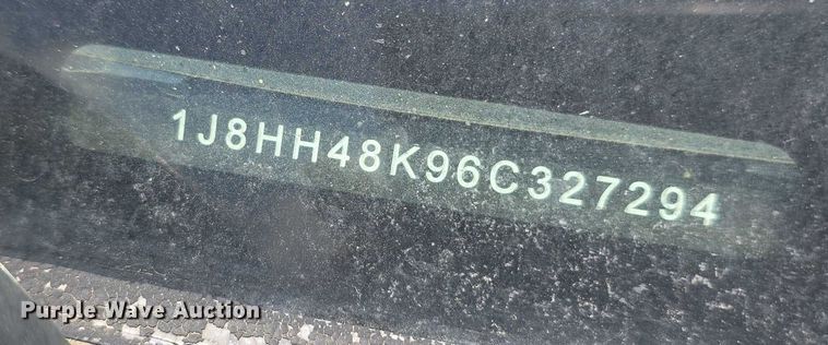 image for item EH8968 2006 Jeep Commander SUV