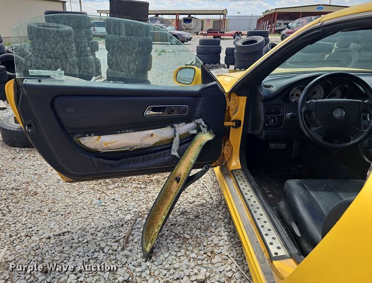 image for item EH8969 1999 Mercedes-Benz SLK230 Kompressor Sport 