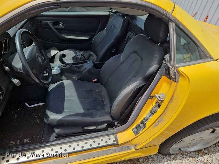 image for item EH8969 1999 Mercedes-Benz SLK230 Kompressor Sport 