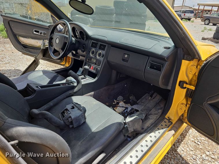 image for item EH8969 1999 Mercedes-Benz SLK230 Kompressor Sport 