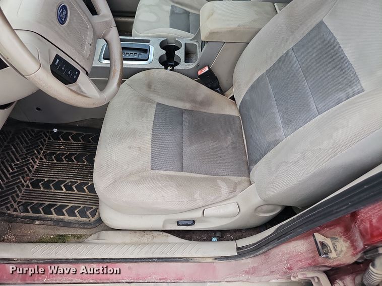 image for item EH8970 2008 Ford Escape SUV