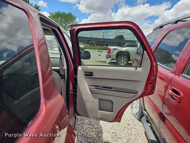 image for item EH8970 2008 Ford Escape SUV