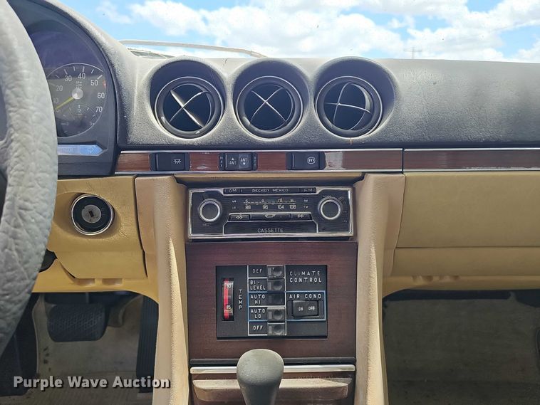 image for item EH8971 1980 Mercedes-Benz 450SL 