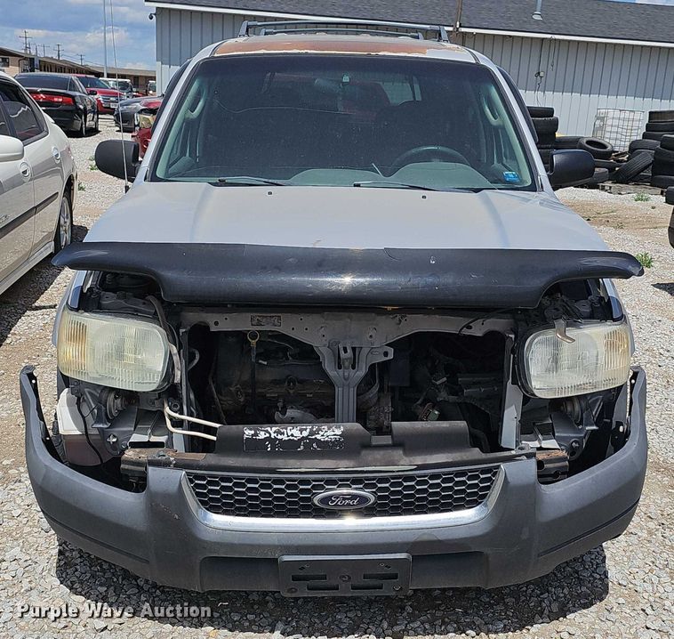 image for item EH8972 2003 Ford Escape XLT SUV