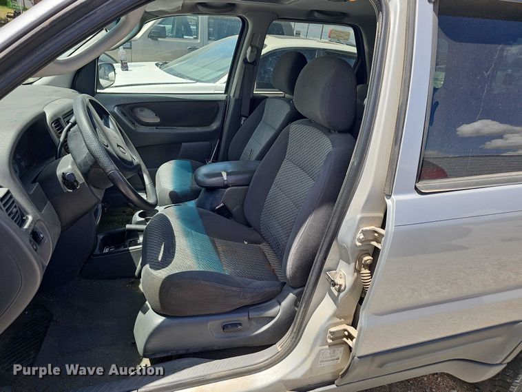 image for item EH8972 2003 Ford Escape XLT SUV