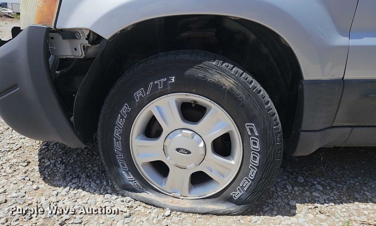 image for item EH8972 2003 Ford Escape XLT SUV