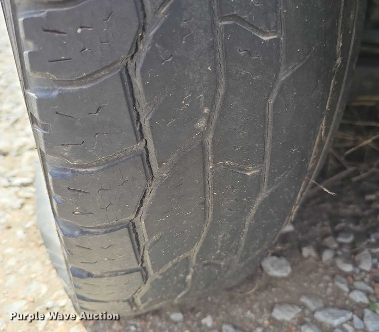 image for item EH8972 2003 Ford Escape XLT SUV