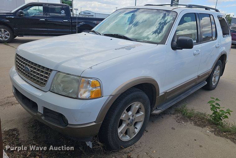 image for item EH8975 2003 Ford Explorer Eddie Bauer SUV