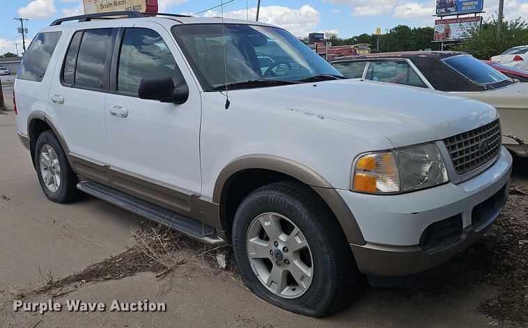 image for item EH8975 2003 Ford Explorer Eddie Bauer SUV