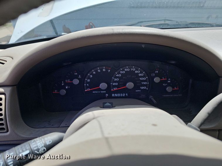 image for item EH8975 2003 Ford Explorer Eddie Bauer SUV