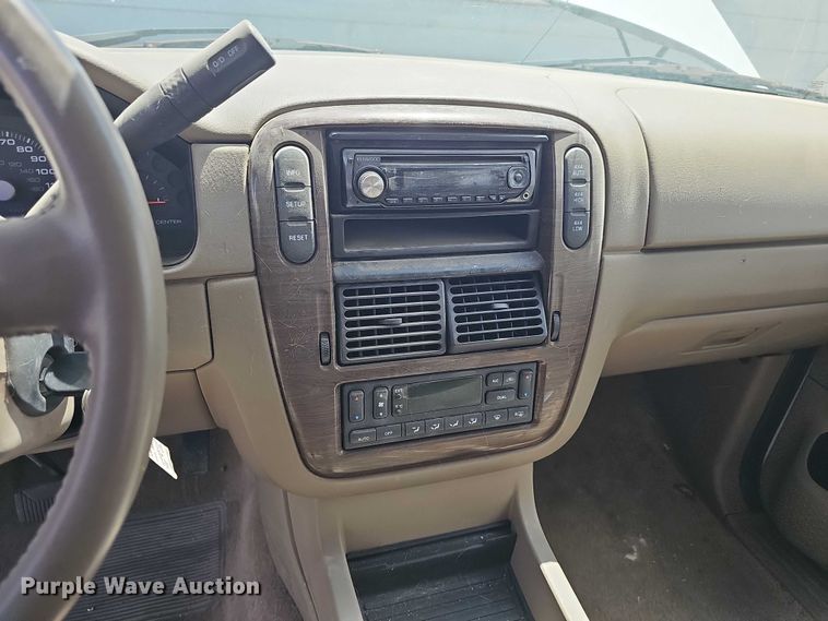 image for item EH8975 2003 Ford Explorer Eddie Bauer SUV