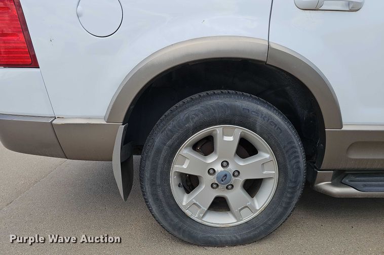 image for item EH8975 2003 Ford Explorer Eddie Bauer SUV
