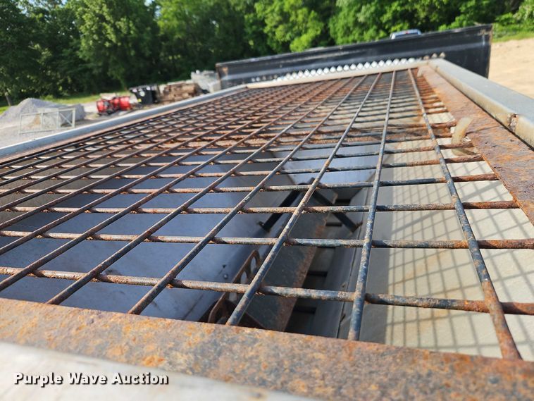 image for item EJ0043 2014 Ford F450 Super Duty XL dump flatbed truck