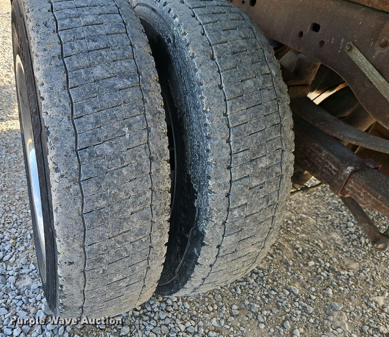 image for item EJ0043 2014 Ford F450 Super Duty XL dump flatbed truck