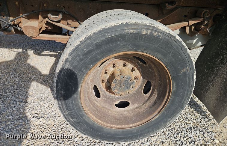 image for item EJ0043 2014 Ford F450 Super Duty XL dump flatbed truck