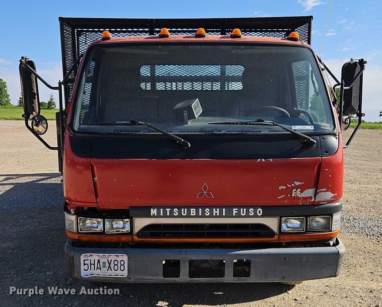 image for item EJ0044 2003 Mitsubishi Fuso flatbed truck
