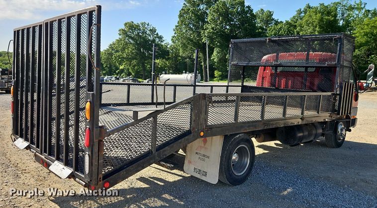 image for item EJ0044 2003 Mitsubishi Fuso flatbed truck