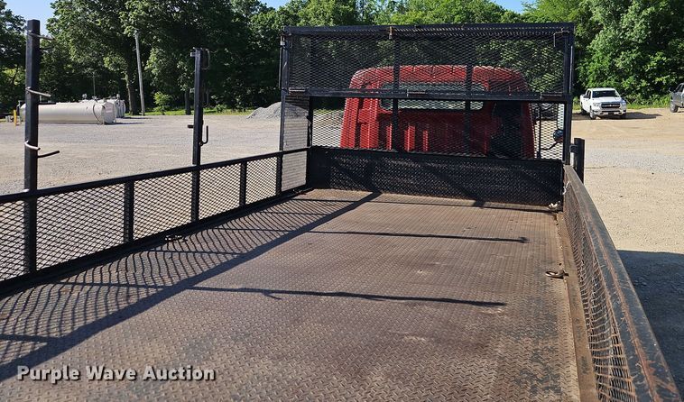 image for item EJ0044 2003 Mitsubishi Fuso flatbed truck